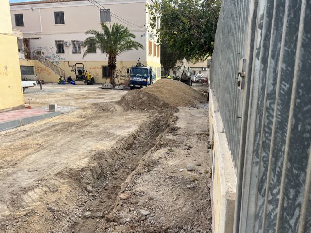 Comienzan las obras de remodelación del tramo peatonal de la calle Infante Don Fadrique y la plaza del Centro de Especialidades - 4, Foto 4