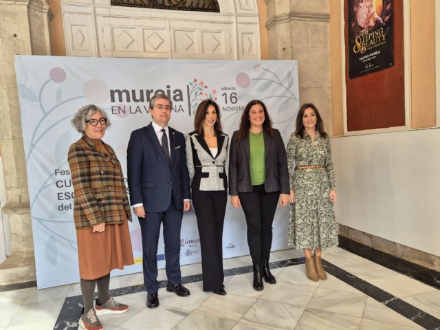 ´Murcia en la vitrina´ llega a su quinta edición este sábado y lleva la cultura a 30 escaparates de comercios - 1, Foto 1