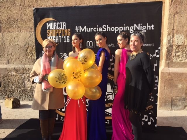 Más de 200 comercios ofrecerán promociones y descuentos de hasta el 70% en la VI edición de Murcia Shopping Night - 2, Foto 2