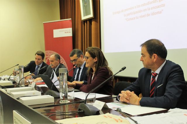 Nueve de cada diez alumnos de la Universidad de Murcia tiene interés en mejorar su nivel de idiomas - 1, Foto 1