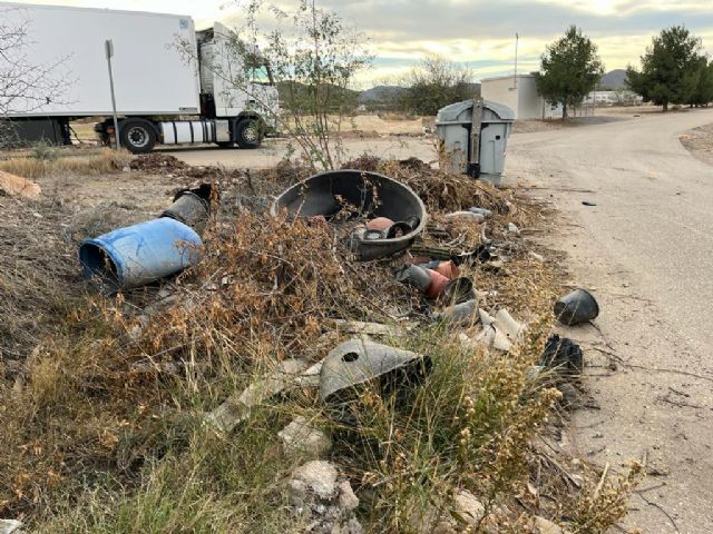 El PSOE exige una intervención integral de limpieza, desinfección y mantenimiento en las pedanías ante la lamentable imagen que presentan desde hace semanas - 5, Foto 5