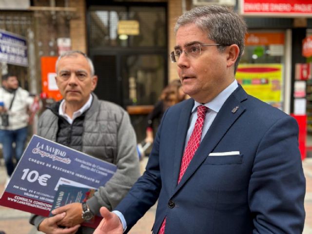 ´La Navidad Cruza el Puente´ repartirá 5.000 euros en premios para dinamizar el tejido comercial de El Carmen - 1, Foto 1