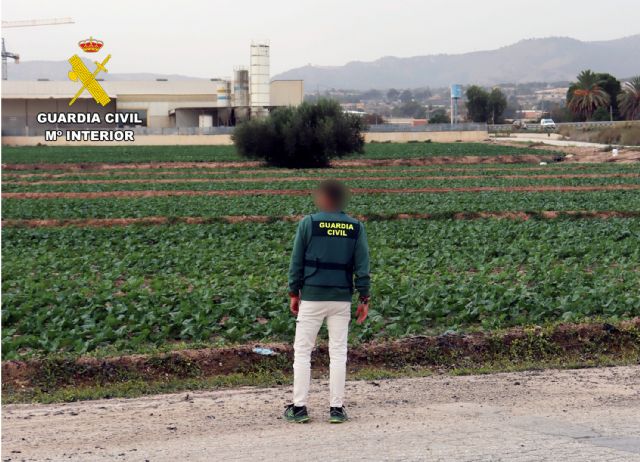 La Guardia Civil destapa en una finca de Alhama de Murcia un caso de explotación laboral - 1, Foto 1