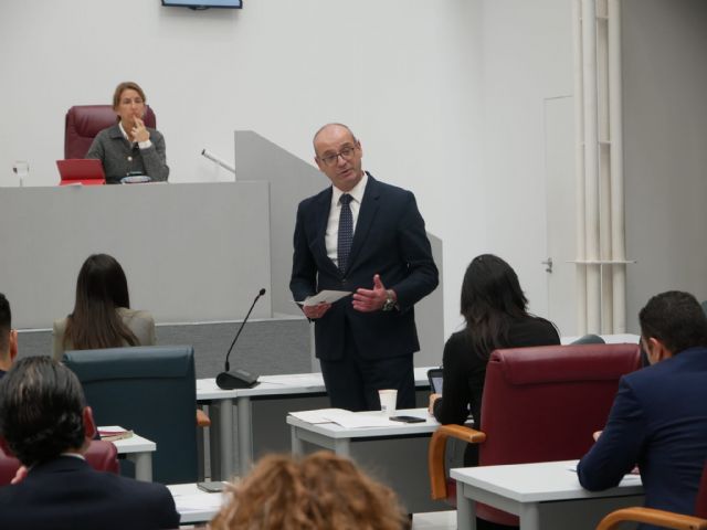 El Gobierno regional apuesta por más opciones formativas para los alumnos que finalizan la ESO - 1, Foto 1