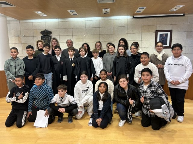 El CEIP Santa Eulalia simula la celebración de un juicio, como culminación a su participación en el programa “Educando en Justicia”, Foto 1