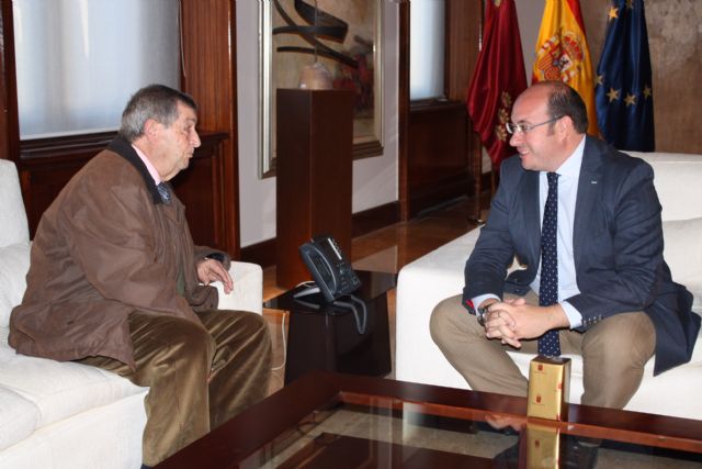 El presidente de la Comunidad recibe a Fulgencio Martínez, antiguo profesor de la Casa de Misericordia - 2, Foto 2