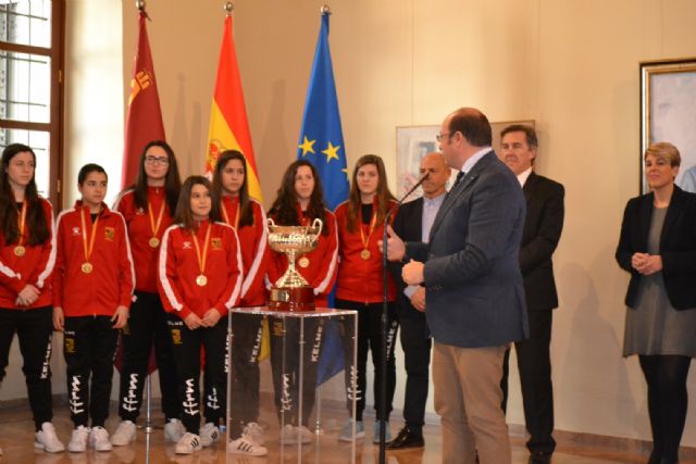 Recepción en la Comunicad Autónoma a las campeonas - 2, Foto 2