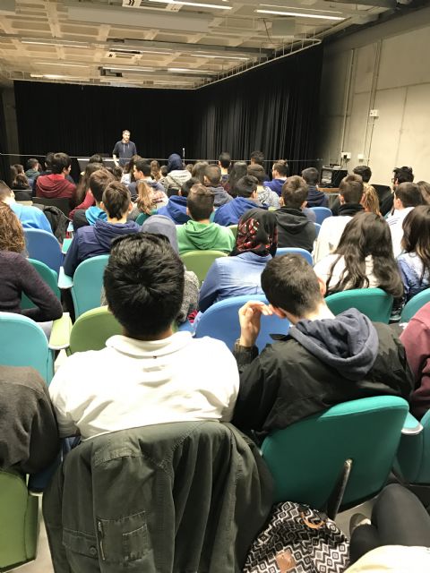 El actor Pedro Ángel Roca comparte experiencias con jóvenes de Torre-Pacheco - 4, Foto 4