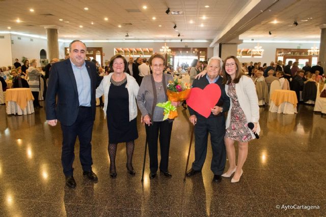 Los mayores del municipio celebran su San Valentin - 1, Foto 1