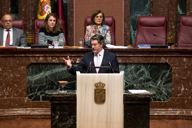 La Asamblea solicita al Gobierno de España la eliminación de la tasa de reposición que impide ampliar las plazas de bomberos - 1, Foto 1