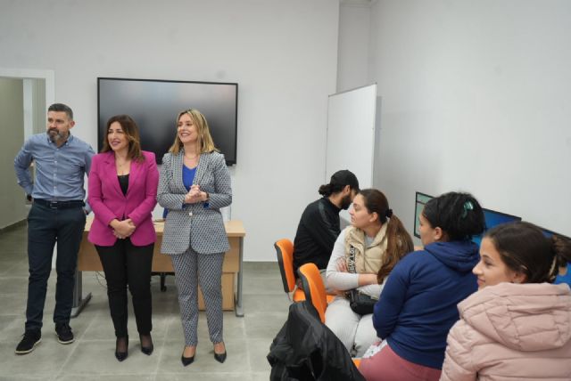 Cerca de 700 mujeres en situación de vulnerabilidad participan en itinerarios de inserción laboral personalizados - 2, Foto 2