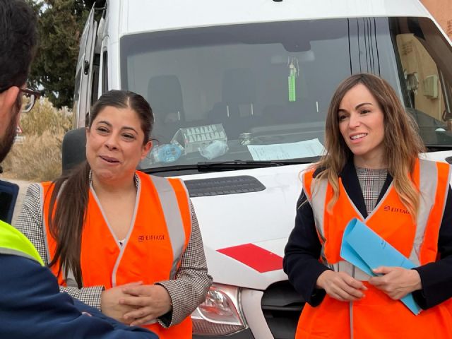 Los 23.000 vecinos de Llano de Brujas y Puente Tocinos ganarán en seguridad vial con la renovación de más de 5.000 metros cuadrados de asfalto - 2, Foto 2