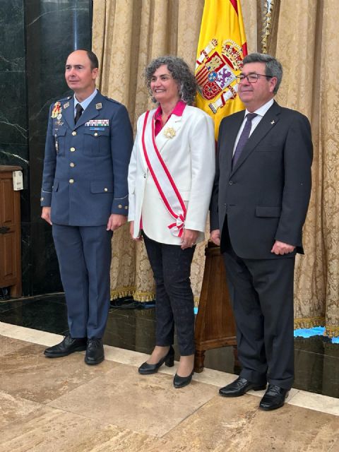 Beatriz Miguel distinguida con la Gran Cruz del Mérito Aeronáutico por el Ministerio de Defensa - 1, Foto 1