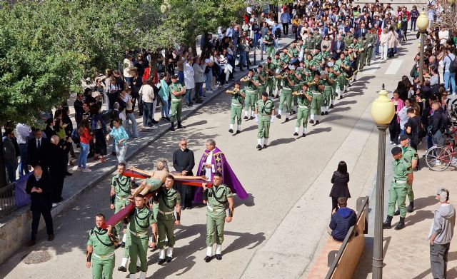 La Brigada Paracaidista procesiona con el Cristo Universitario de la Salud en la UCAM - 2, Foto 2