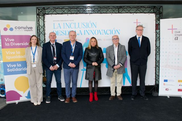 Analizan el establecimiento de itinerarios de integración social desde la innovación para mujeres migrantes - 1, Foto 1