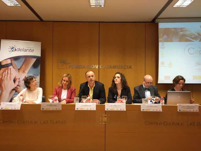 El Ayuntamiento de Murcia participa en el proyecto Adelante de CEPAIM para la integración sociolaboral de mujeres desfavorecidas - 3, Foto 3