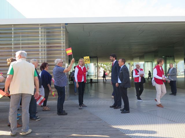 Recepción y bienvenida del segundo grupo de turistas del programa de vacaciones sénior primavera austriaca - 2, Foto 2