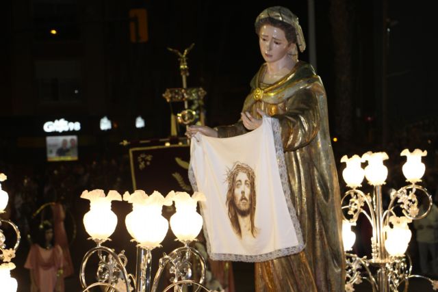 Emoción y fervor en el Encuentro de Jesús con su madre en la calle de la Amargura - 5, Foto 5