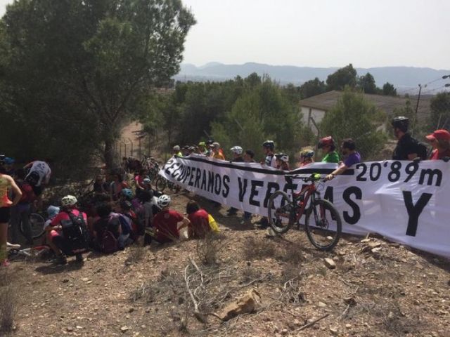 PSOE y Cambiemos denuncian ante la Guardia Civil y llevarán al Pleno la ocupación de una vía pecuaria por parte de una empresa de explosivos - 5, Foto 5