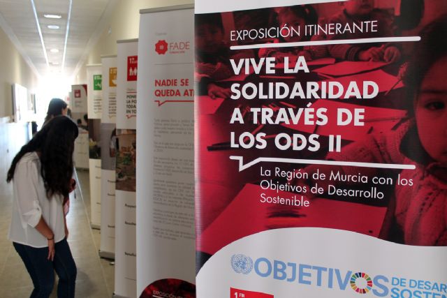 El Campus de la UCAM en Cartagena acoge la exposición itinerante sobre los Objetivos de Desarrollo Sostenible (ODS) de Fundación FADE - 1, Foto 1