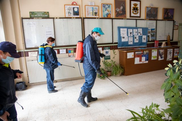 El Ayuntamiento de Caravaca adapta el Plan de Desinfección a la primera fase de desescalada, incidiendo en zonas comerciales y servicios públicos que entran en funcionamiento - 2, Foto 2