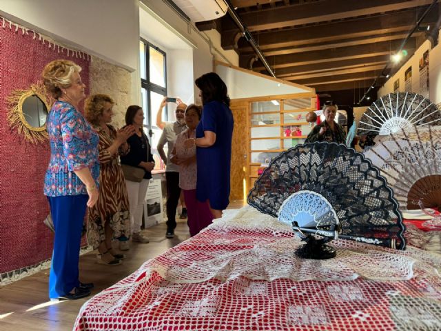 La Casa del Artesano acoge la exposición Asociación de Artesanas del Bolillo de Lorca - 1, Foto 1