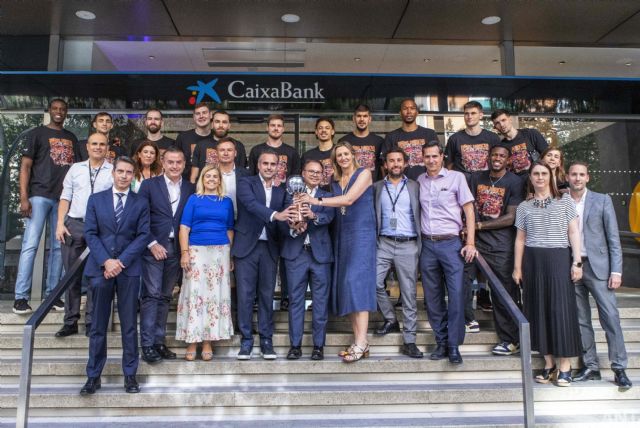 Recepción del UCAM Murcia C.B. en CaixaBank - 2, Foto 2