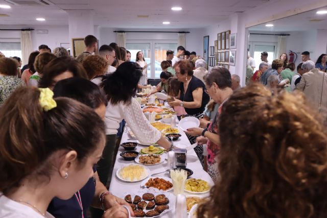 Con motivo de las Fiestas Patronales, la Asociación de Amas de Casa celebró su encuentro gastronómico - 3, Foto 3