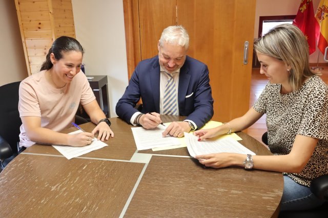 El Ayuntamiento de Mazarrón firma dos convenios para impulsar el deporte local - 1, Foto 1
