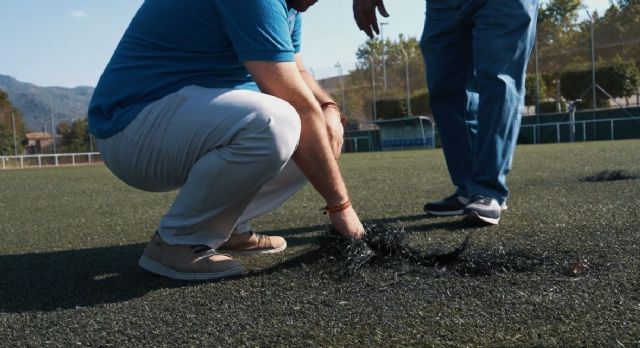 Situación calamitosa y renovación del campo de fútbol de Patiño - 1, Foto 1