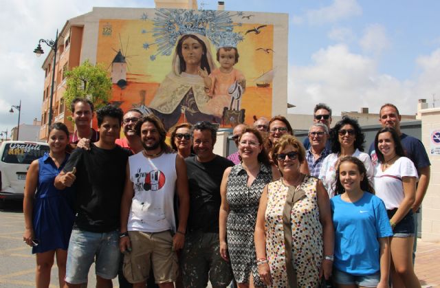 Un gran mural conmemora el 125 aniversario de la Romería de la Virgen del Carmen - 1, Foto 1