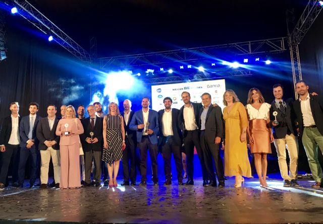 Fernando López Miras entrega el Premio Bankia Joven Empresario organizado por AJE - 1, Foto 1