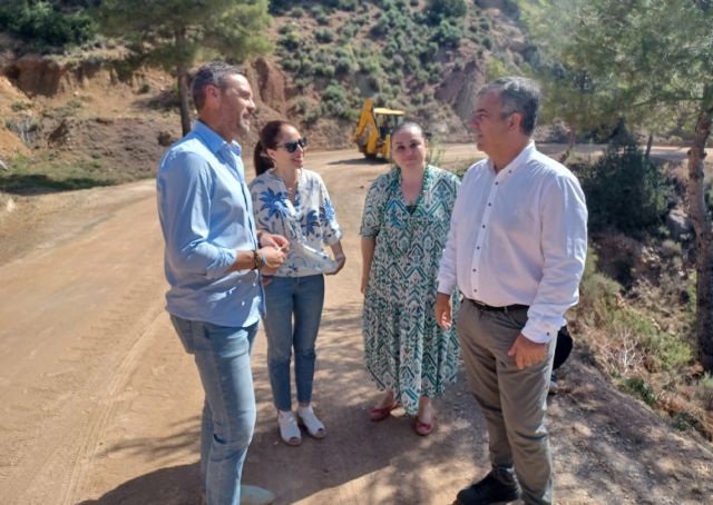 Reparan el camino de acceso a la base de medios de extinción de La Alberquilla en Caravaca de la Cruz - 1, Foto 1