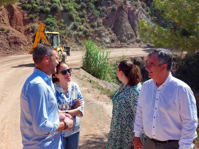 Avanzan las obras de mejora del camino que da acceso a la base contra incendios forestales de 'La Alberquilla' - 1, Foto 1