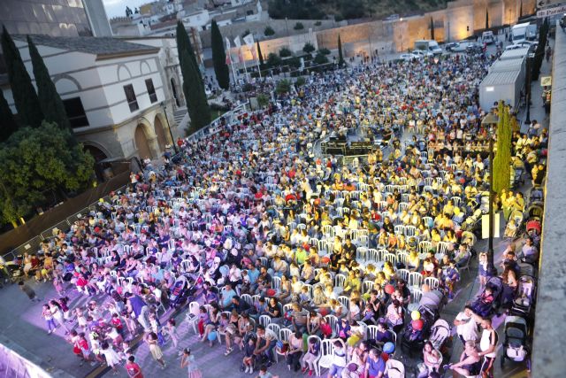 El Ayuntamiento saca a concurso la explotación de las barras de los conciertos de la Feria en La Merced - 2, Foto 2