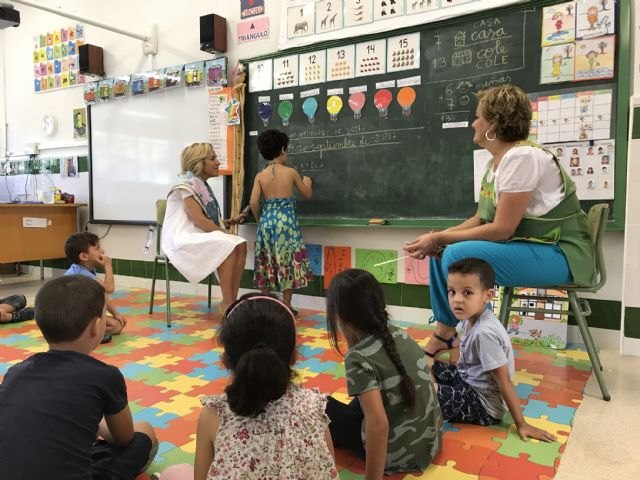 Educación incorpora cuatro centros de atención preferente y reduce los alumnos por aula para mejorar el éxito escolar - 2, Foto 2