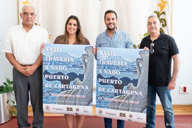 Más de 200 personas se lanzarán al agua en la XXXVII Travesía a nado Puerto de Cartagena - 1, Foto 1