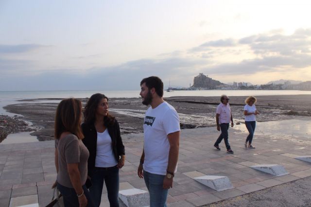 La consejera de Turismo se traslada a Águilas para conocer de primera mano los efectos que ha producido el temporal - 2, Foto 2