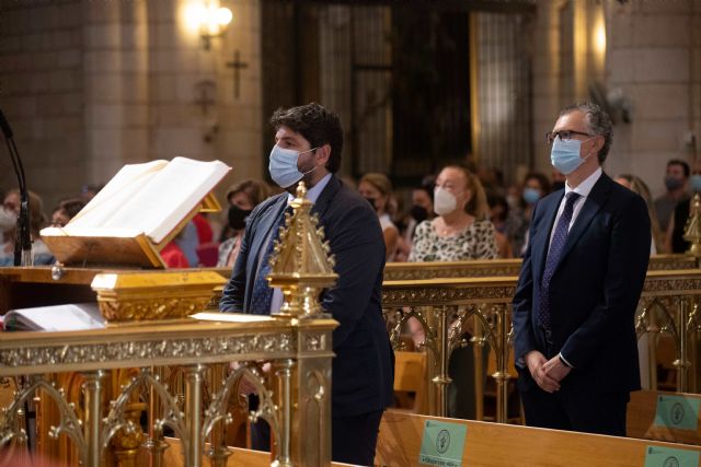 López Miras asiste a la misa en honor a la Virgen de la Fuensanta - 2, Foto 2