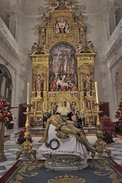 Ayuntamiento de Sevilla . El alcalde de Sevilla impone a la Piedad del Baratillo la Medalla de la Ciudad - 4, Foto 4