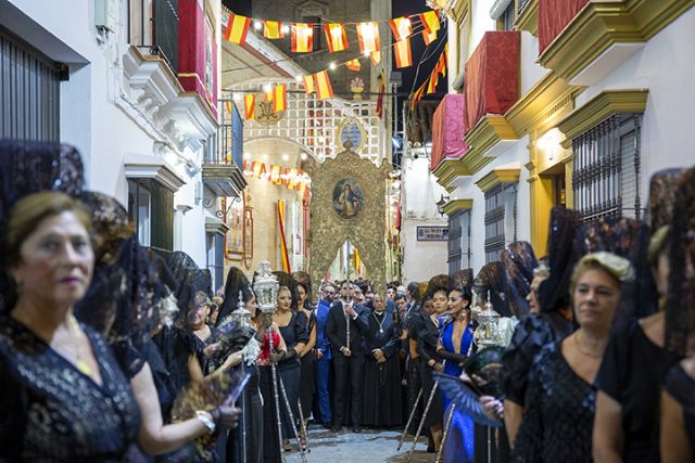 Cultura. Sevilla . Atribuyen a Antonia Bazo Davied la ejecución del antiguo simpecado blanco de la Divina Pastora de Cantillana - 4, Foto 4