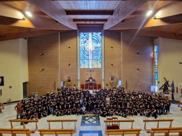 Cerca de 300 trabajadores de la UCAM peregrinan al Cristo de Monteagudo para ganar el Jubileo Cerca de 300 trabajadores de la UCAM peregrinan al Cristo de Monteagudo para ganar el Jubileo