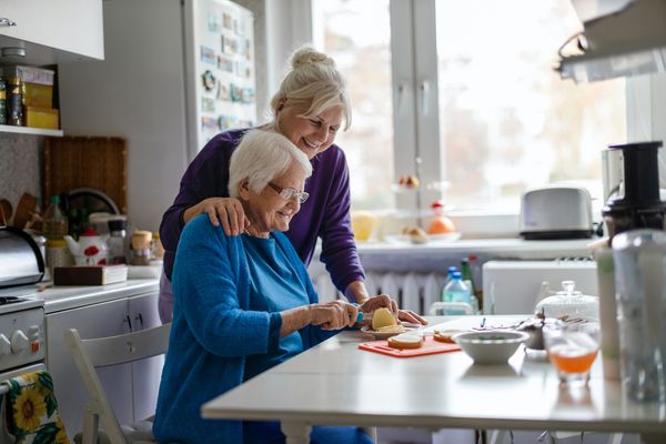 Claves para el cuidado de personas con alzhéimer Claves para el cuidado de personas con alzhéimer