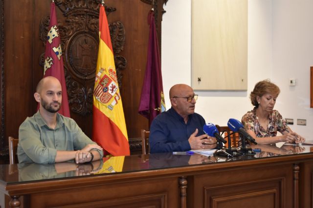 PSOE e IU-P-AV junto al Observatorio para el Bienestar Animal exigen al gobierno local que reconsidere la adjudicación del servicio de recogida de animales - 1, Foto 1