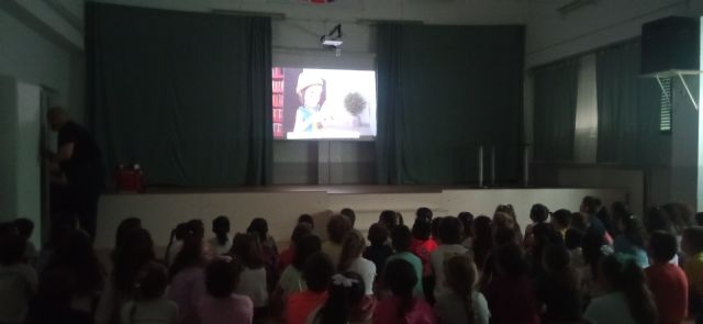 Alumnos de 3° a 6° curso de Primaria de Molina de Segura asisten durante este curso a talleres sobre patrimonio cultural impulsados por la Asociación Cantabaila y Acciona - 2, Foto 2