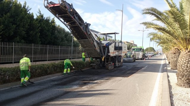 Renovacin del firme en la Avenida Antonio Fuertes, Foto 1