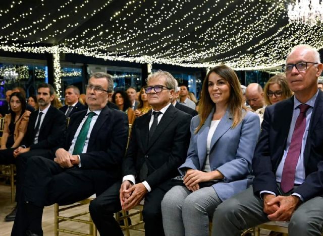 Los aparejadores celebran su tradicional cena anual entregando sus premios - 2, Foto 2