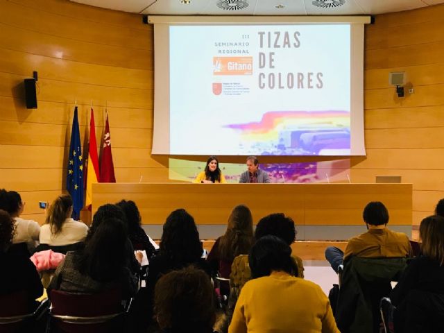 El alumnado gitano recibe apoyo en las aulas a través del programa Tizas de colores - 2, Foto 2