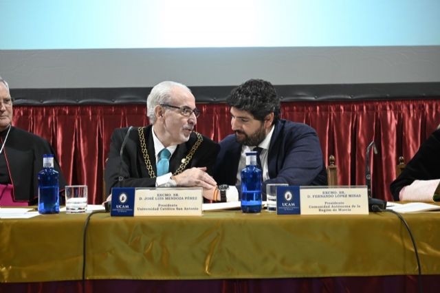 López Miras recuerda que las universidades de la Región se complementan - 2, Foto 2