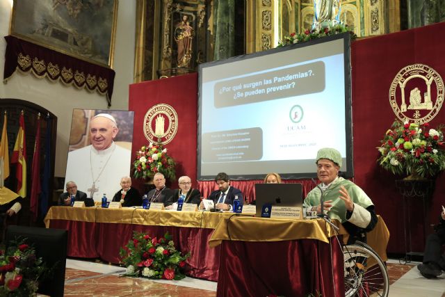 25 años de actividad académica y de historia del Amor de Dios - 3, Foto 3